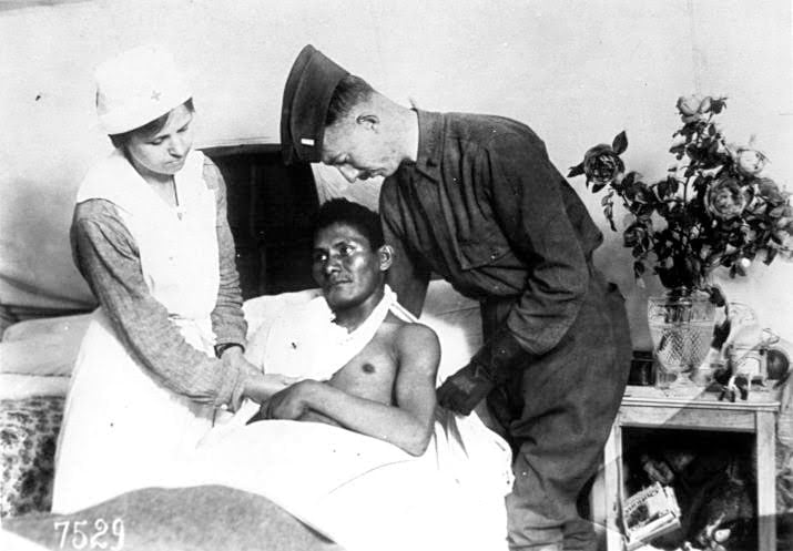 Wounded Choctaw soldier in World War I, U.S. National Red Cross Hospital No. 5, Auteuil, France