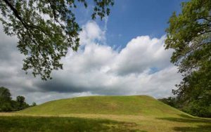 Indian Mounds in Natchez, Mississippi | Access Genealogy