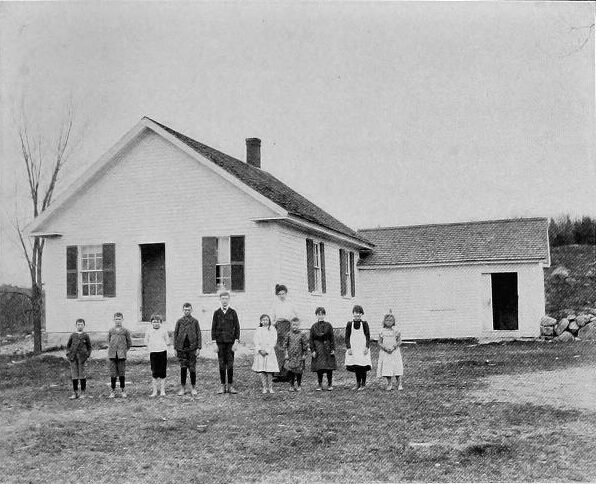 History of Bedford, New Hampshire 13 Schoolhouse District 9 in Bedford NH